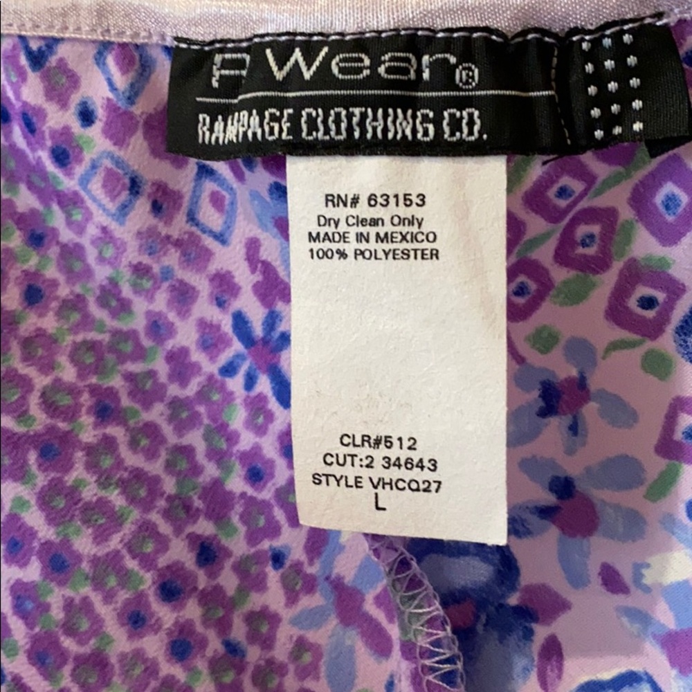 Floral R Wear Top - Picture 4 of 9